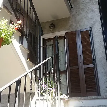 Da Carla Abbadia Lariana